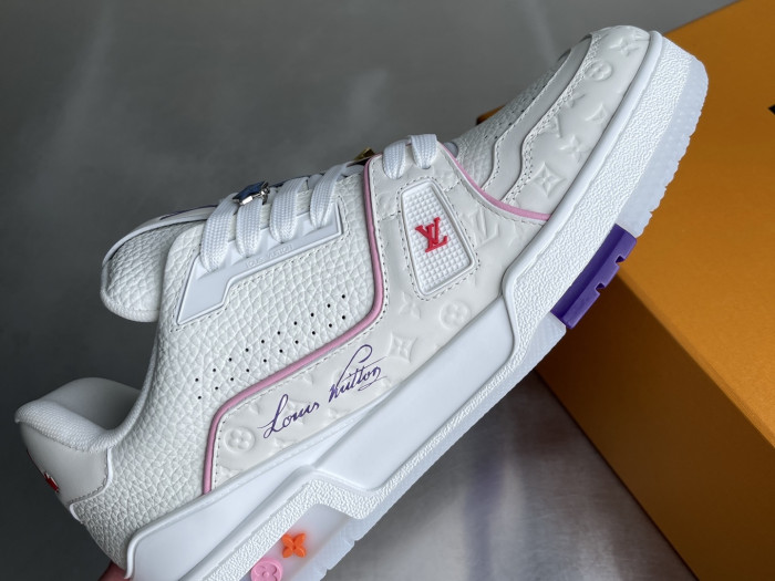 l0vis Vvtt0n lv trainer lvt-224