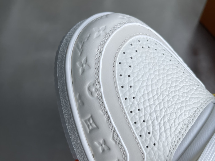 l0vis Vvtt0n lv trainer lvt-221