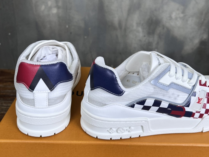 l0vis Vvtt0n lv trainer lvt-220